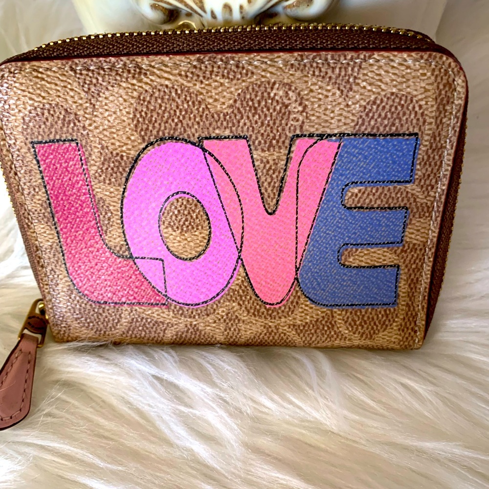 RARE Coach Small Zip Wallet in Signature Canvas With Love Print